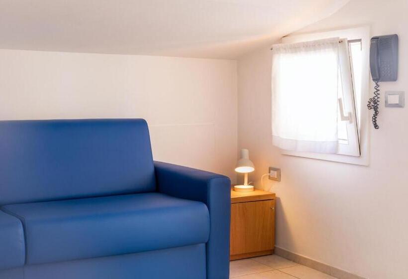 شقة دور أخير غرفة نوم واحدة, Rex Residence