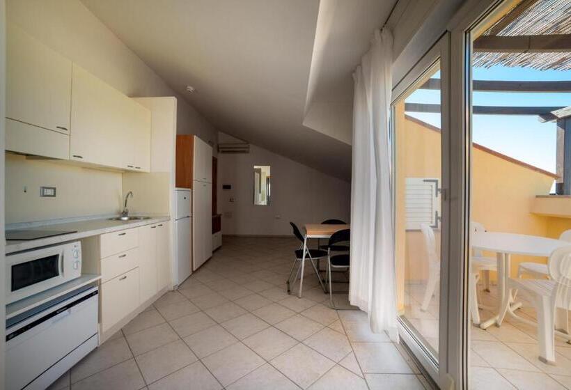 شقة دور أخير غرفة نوم واحدة, Rex Residence