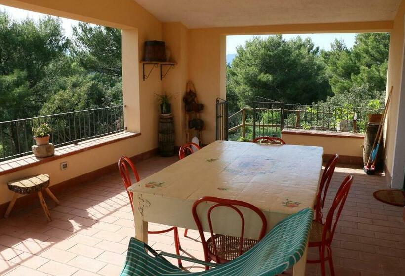 חדר סטנדרטי לחמישה אנשים, B&b Il Vigneto