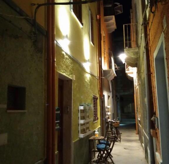 إستوديو قياسى, Carruggetto