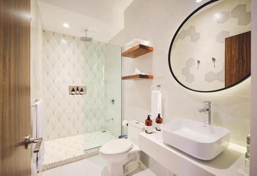اتاق استاندارد با تخت دو نفره بزرگ, Ocotea Boutique
