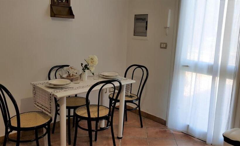 غرفة قياسية, Residenza Villa I Nidi