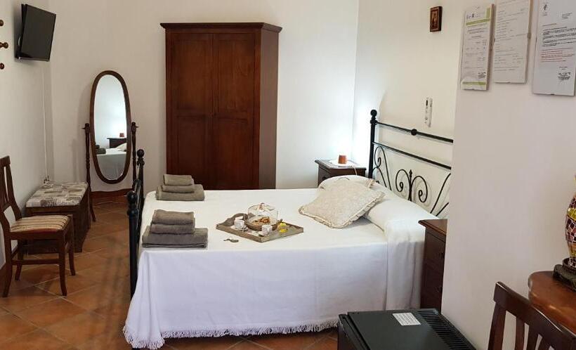 غرفة قياسية, Residenza Villa I Nidi