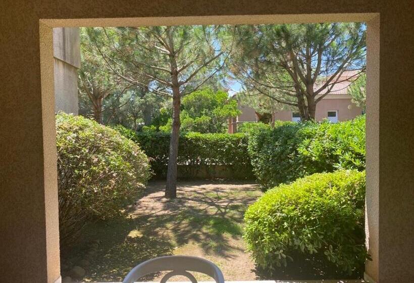 테라스가 있는 2 베드룸 아파트, Résidence Les Chênes