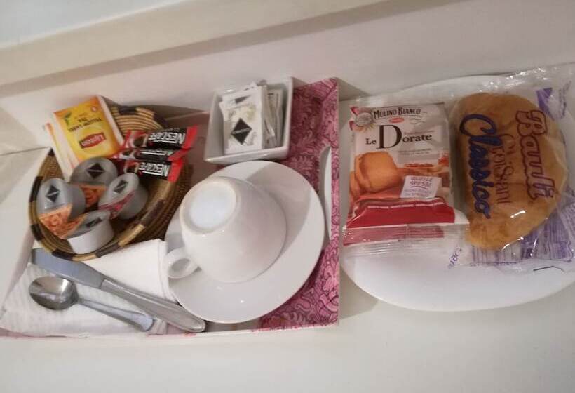 Quarto Estandar Individual Banheiro Compartilhado, Testa Gioacchino B&b