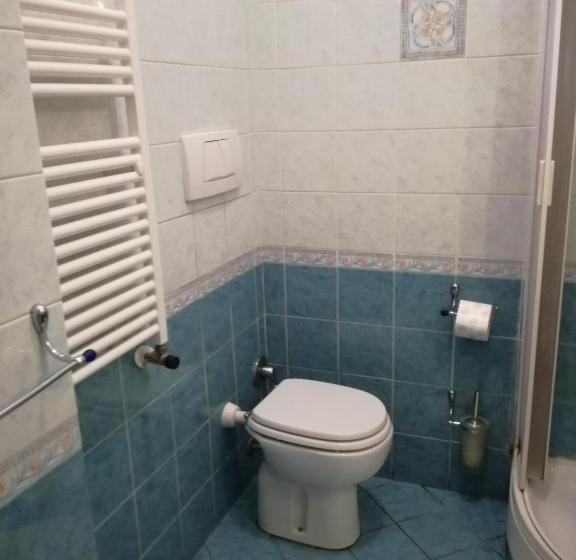 Quarto Estandar Individual Banheiro Compartilhado, Testa Gioacchino B&b