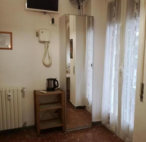 Quarto Estandar Individual Banheiro Compartilhado, Testa Gioacchino B&b