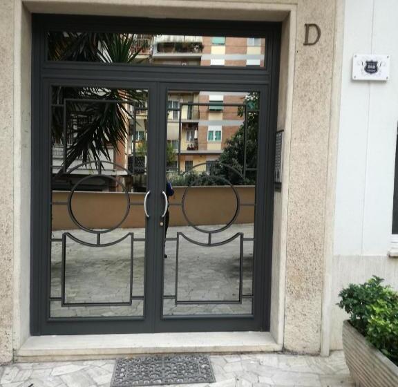 اتاق پایه با سرویس بهداشتی مشترک, Testa Gioacchino B&b