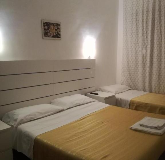 Quarto Basic Banheiro Compartilhado, Testa Gioacchino B&b
