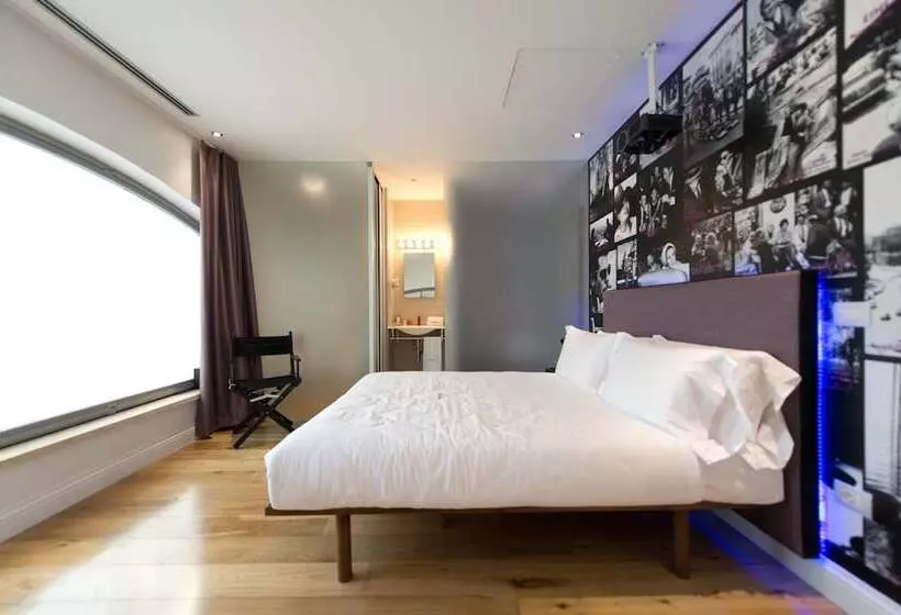 スーペリアールーム, Irooms Forum & Colosseum