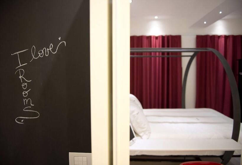 Номер Стандарт с Гидромассажем, Irooms Forum & Colosseum