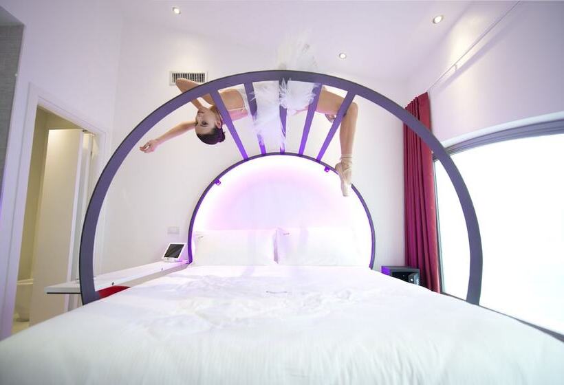 Номер Стандарт с Гидромассажем, Irooms Forum & Colosseum