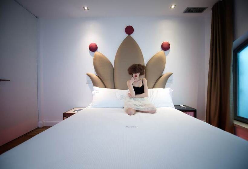 Люкс, Irooms Forum & Colosseum