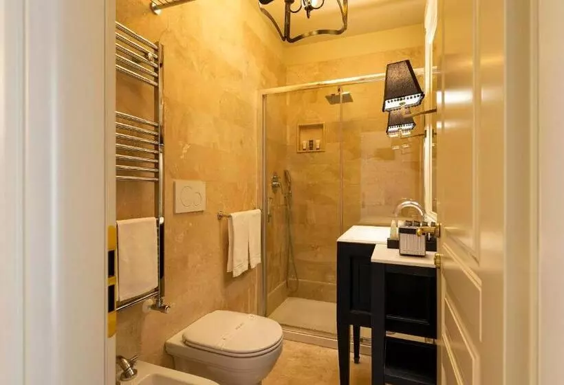اتاق استاندارد, Profumo Maison Colosseo