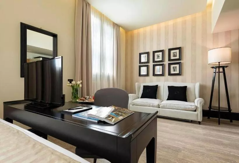 اتاق سوپریور خانوادگی, Profumo Maison Colosseo