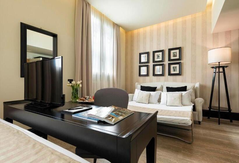 חדר משפתחתי סופריור, Profumo Maison Colosseo