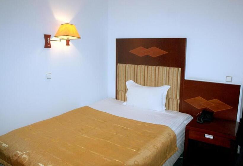 חדר דלוקס יחיד, Grand Bukhara