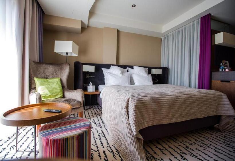 اتاق لوکس, Grand Hotel Boutique