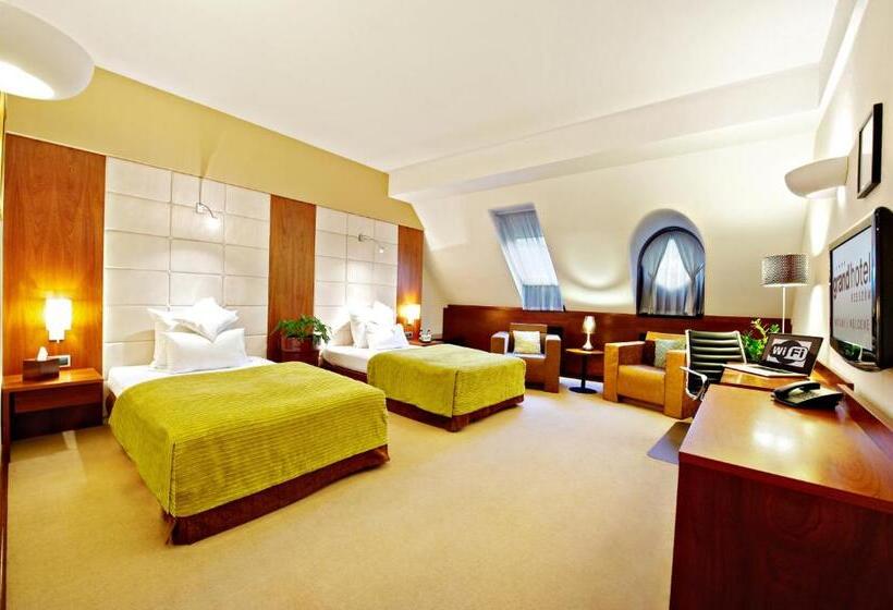 Студия Стандарт, Grand Hotel Boutique