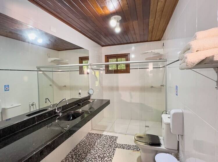 דירת חדר, Indaia Eco Village