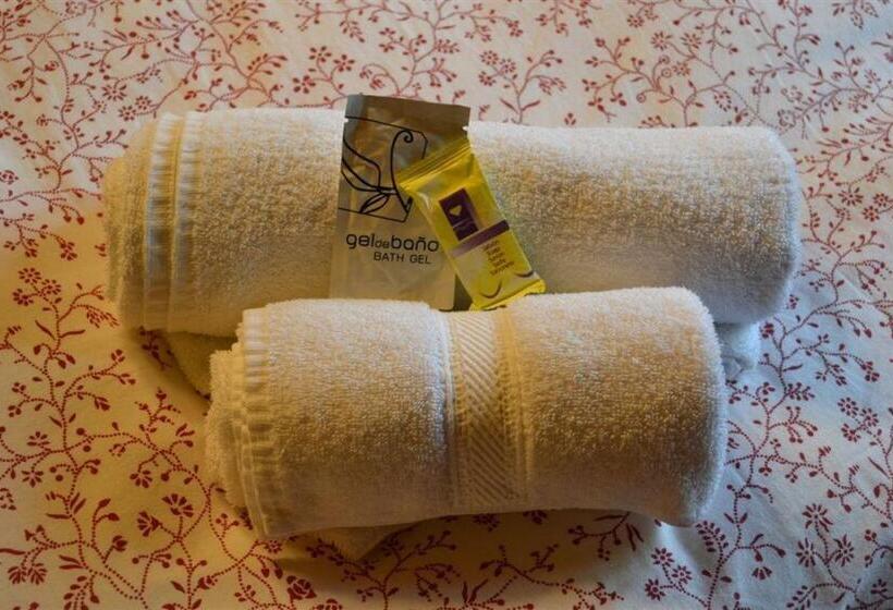 Четырехместный Номер Стандарт, Posada Abadia De Sietamo