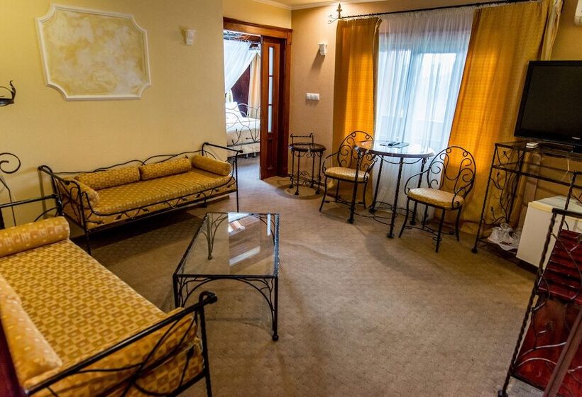 デラックススイート, Predeal Comfort Suites