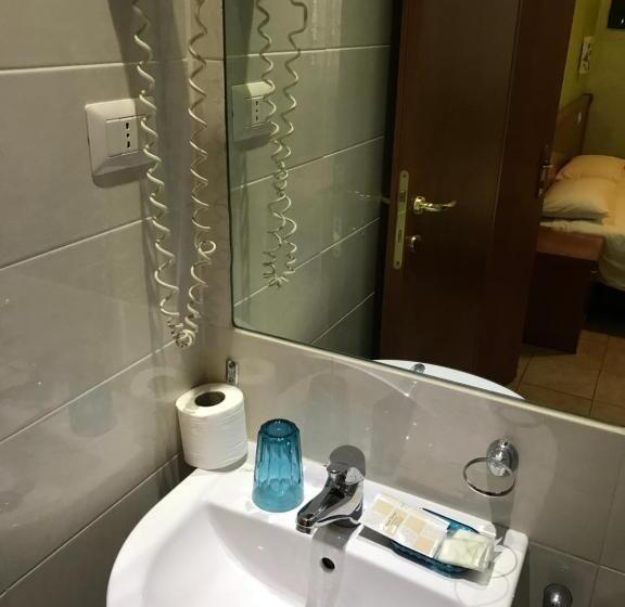 スタンダードルーム, Tokyo