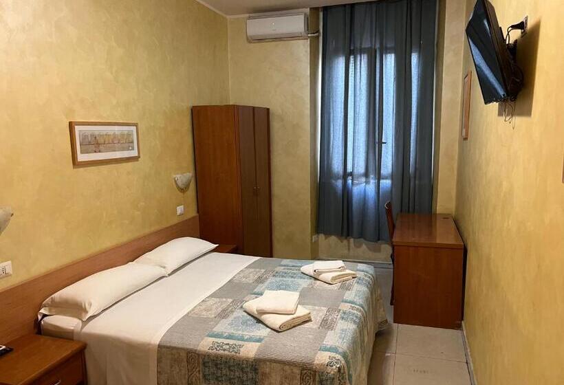 スタンダードルーム, Tokyo