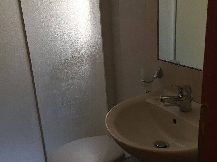 スタンダードシングルルーム, Tokyo