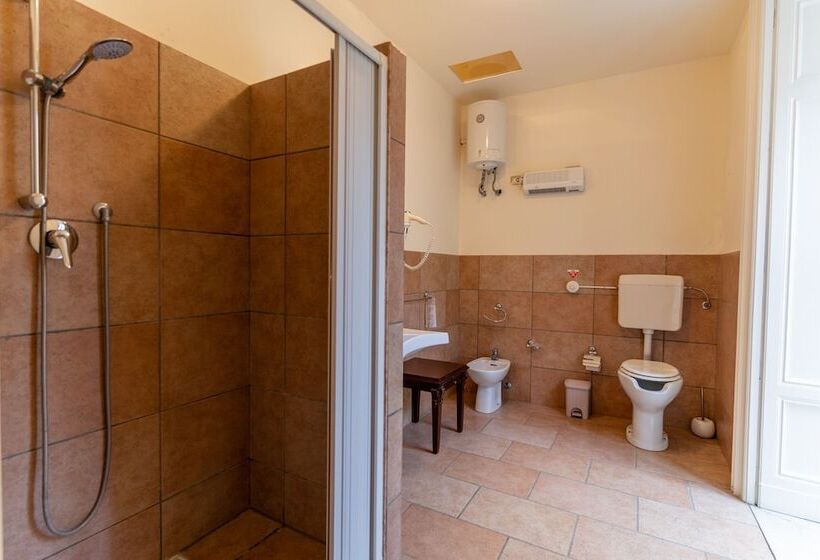 سوییت اجرایی, Palazzo Il Cavaliere B&b De Charme