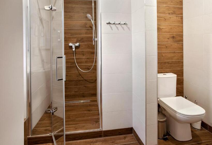اتاق استاندارد سه نفره, Residence Corto Old Town