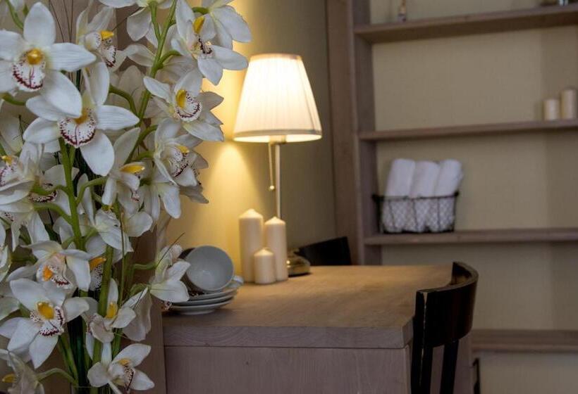 اتاق استاندارد چهار تخته, Residence Corto Old Town