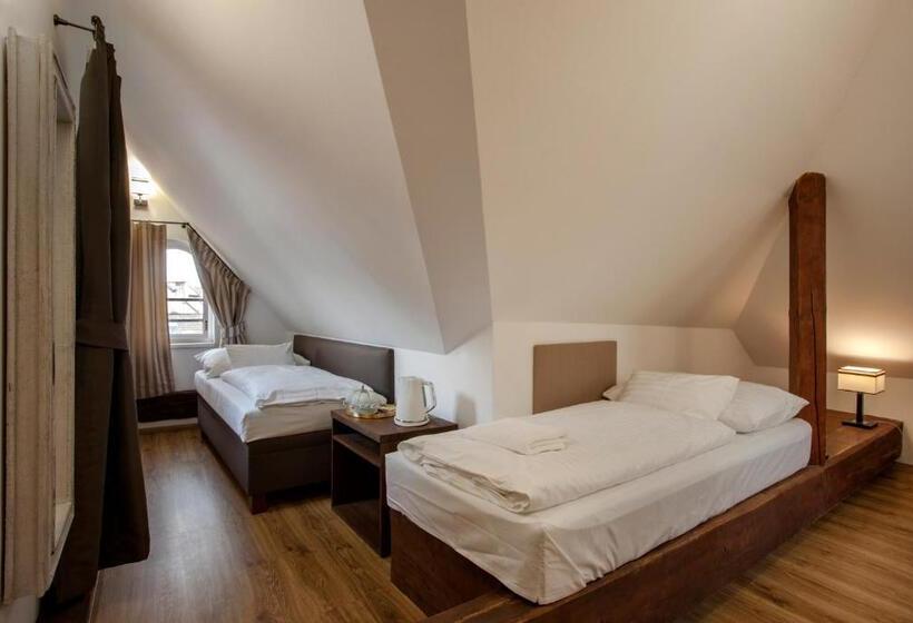 Economy Quadruple Room, Residence Corto Old Town