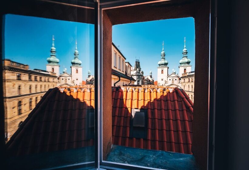 اتاق استاندارد سه نفره, Residence Corto Old Town