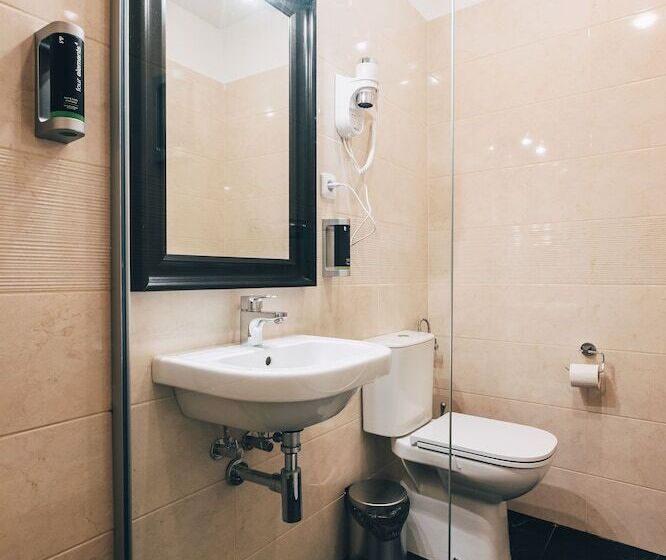 اتاق کلاسیک چهارنفره, Residence Corto Old Town