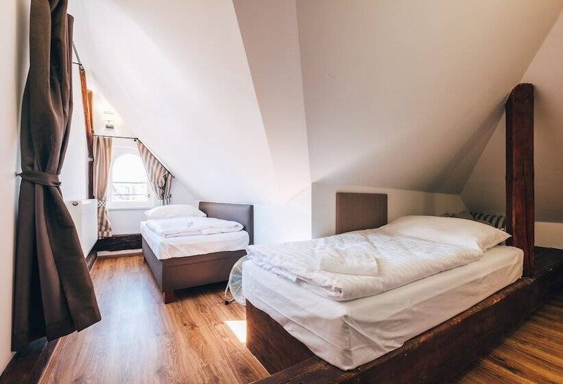 Economy Quadruple Room, Residence Corto Old Town