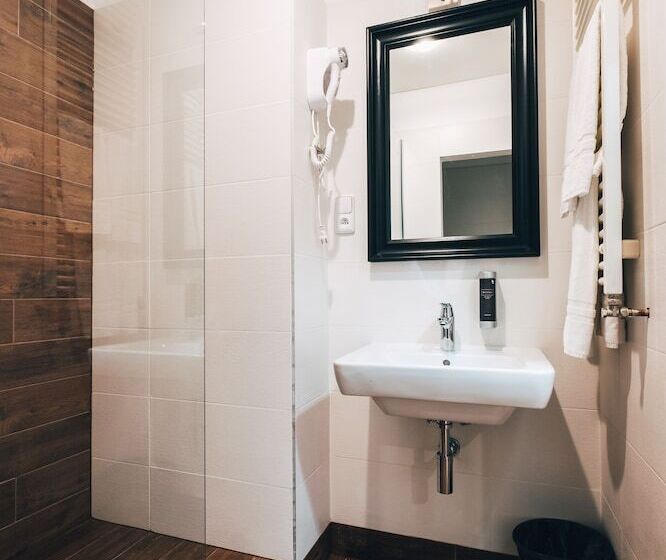 Economy Quadruple Room, Residence Corto Old Town