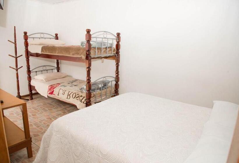 Quarto Deluxe, Pousada Fm Premium   Vila Capivari