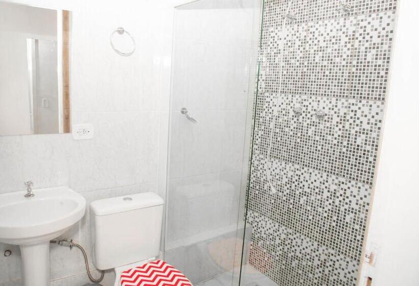 Quarto Deluxe, Pousada Fm Premium   Vila Capivari