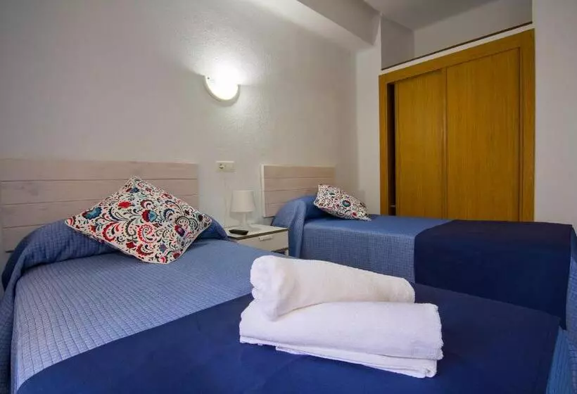 バス共有のスタンダードルーム, Hostal Guillot