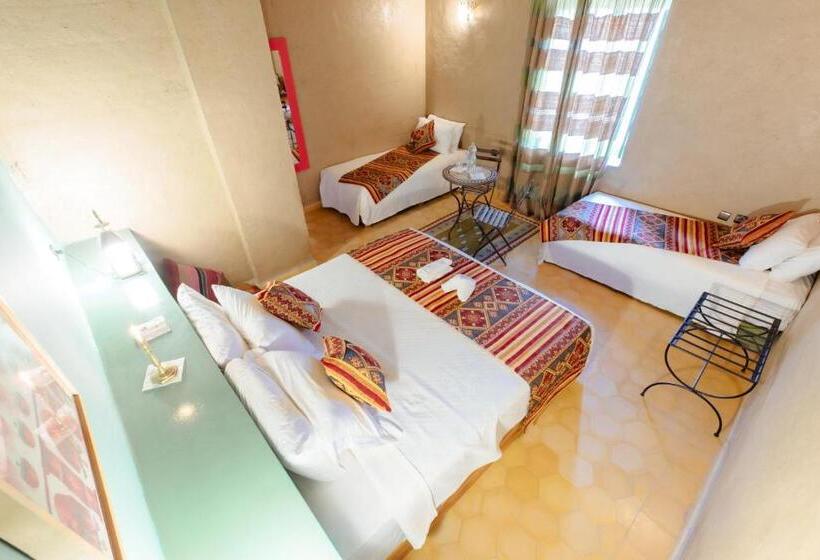 اتاق کلاسیک چهارنفره, Dar El Janoub