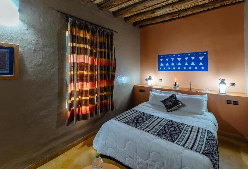 اتاق یک نفره پایه با سرویس بهداشتی مشترک, Dar El Janoub