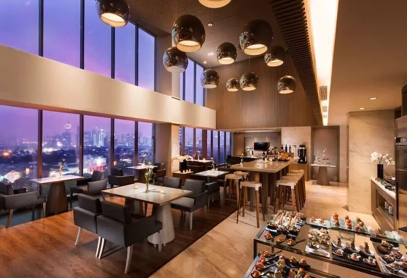エクゼクティブルーム, Doubletree By Hilton Jakarta   Diponegoro