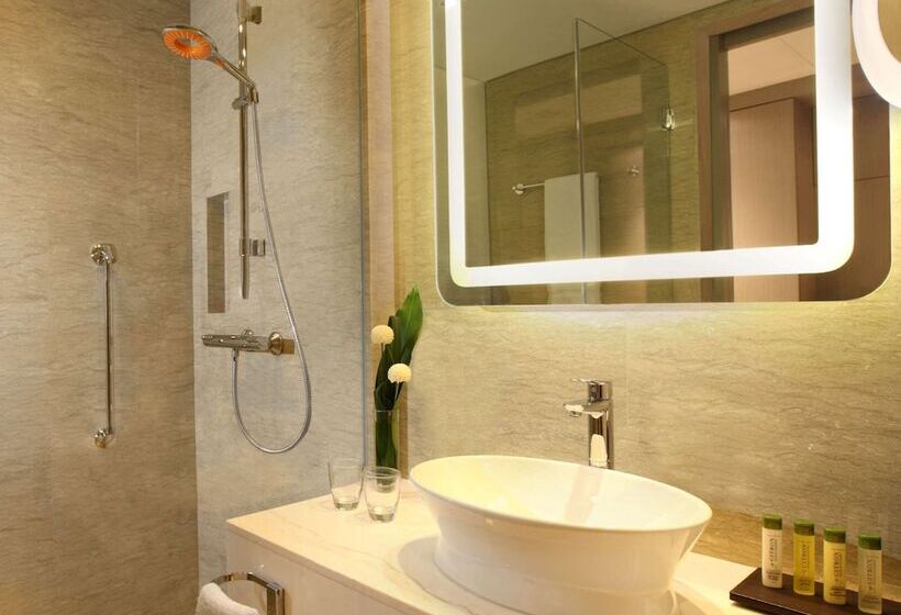 Executive Værelse, Doubletree By Hilton Jakarta   Diponegoro