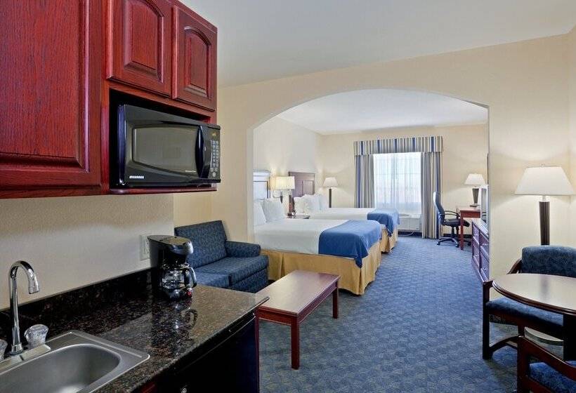 Suíte, Holiday Inn Express Hotel & Suites Pampa, An Ihg