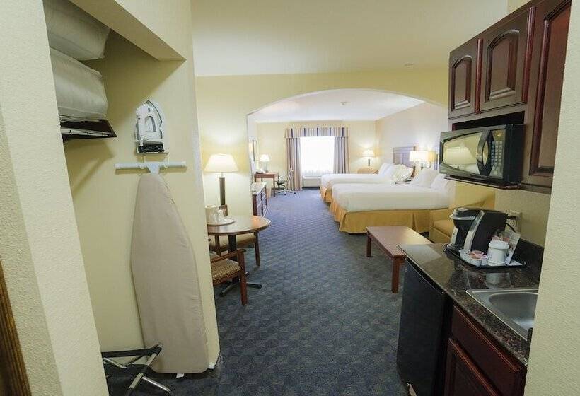 Suíte, Holiday Inn Express Hotel & Suites Pampa, An Ihg