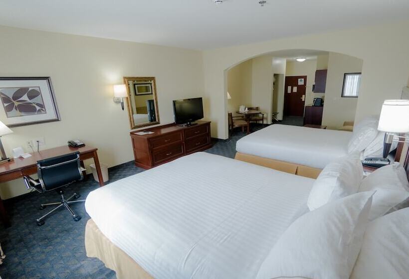 Suíte, Holiday Inn Express Hotel & Suites Pampa, An Ihg