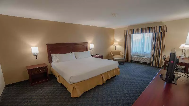 Standard-invahuone King-vuode, Holiday Inn Express Hotel & Suites Pampa, An Ihg