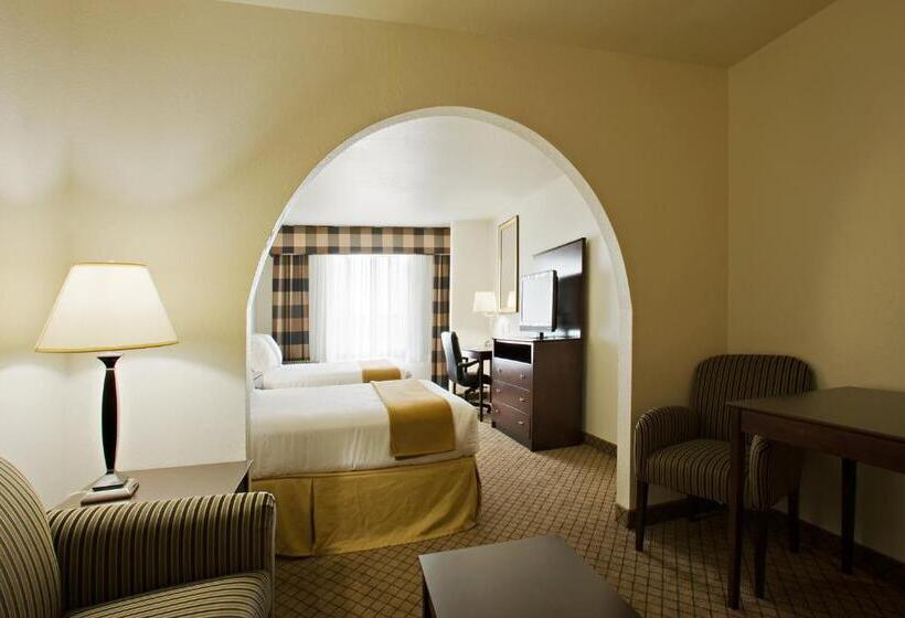 Люкс Кровать Кинг, Holiday Inn Express Childress, An Ihg