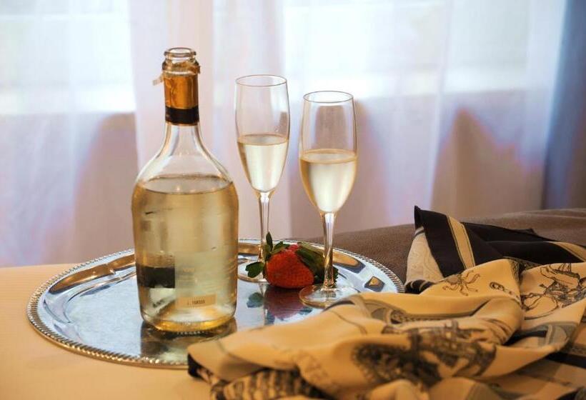 اتاق استاندارد چهار تخته, My Suites Piazza Di Spagna